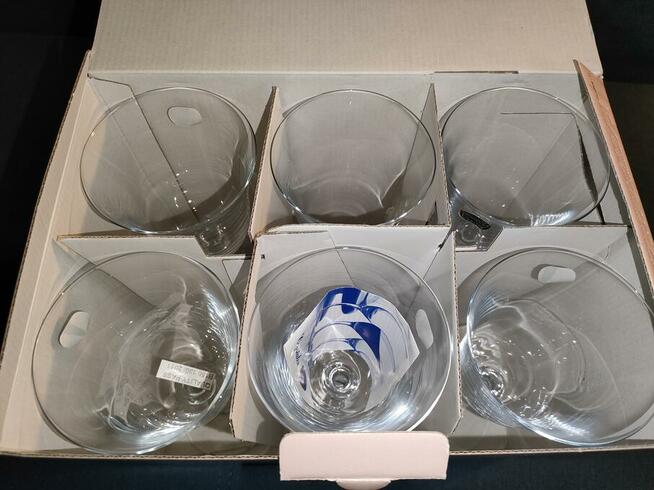 Kieliszki do wina 6 sztuk 250 ml. -NOWE !!!