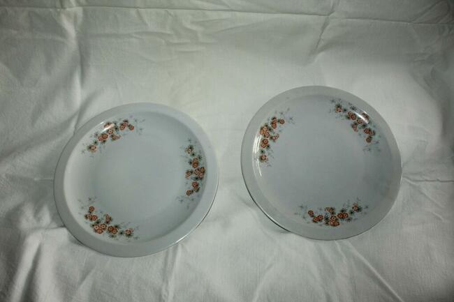 Talerze płaskie Wawel 2 sztuki kwiaty PRL
