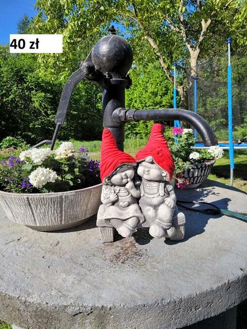 dekoracja ogrodowe krasnale ogrodowe skrzaty figurki