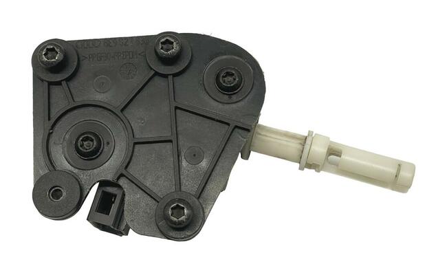 Siłownik zamka klapy bagażnika Audi A6 S6 C5 4B 8E9827833