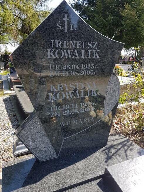 LITERNICTWO NAGROBNE - dopisywanie liter, kucie, grawery