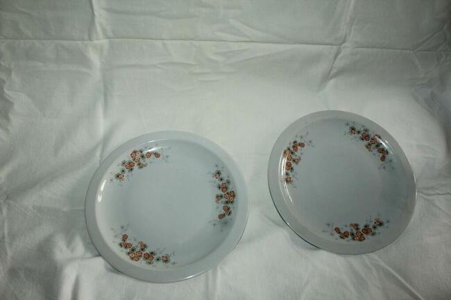 Talerze płaskie Wawel 2 sztuki kwiaty PRL