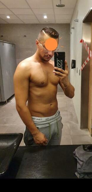 Wysportowany, Przystojny ! Dla Pary, Hetero ! ZDJĘCIA