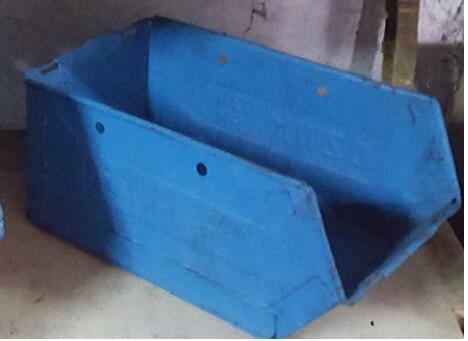 Pojemniki magazynowe metalowe