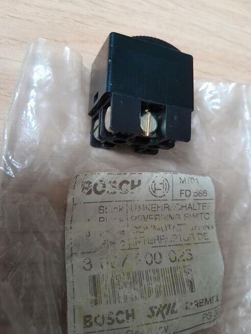 Przełącznik BOSCH do GBM 16-2RE , GDS 24 , GDS 30 nowy