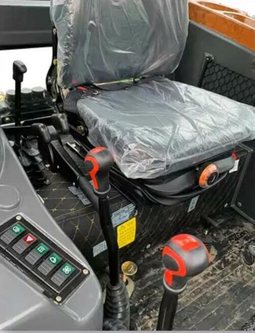 2026 rok NOWY Ciągnik rolniczy MAXUS 70 KM 4x4