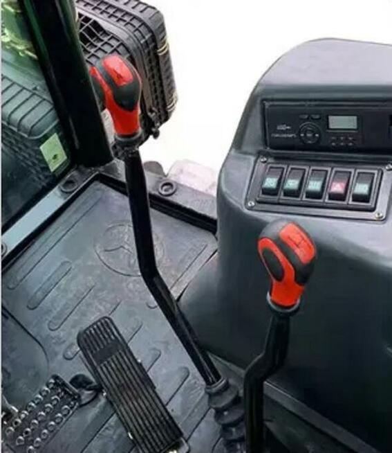 2026 rok NOWY Ciągnik rolniczy MAXUS 70 KM 4x4