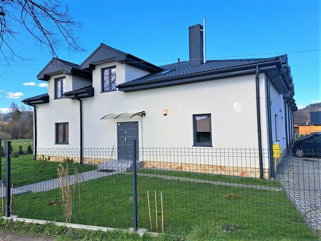 Na sprzedaż obiekt użytkowy mieszkalny 800 mkw Zagórz Zasław
