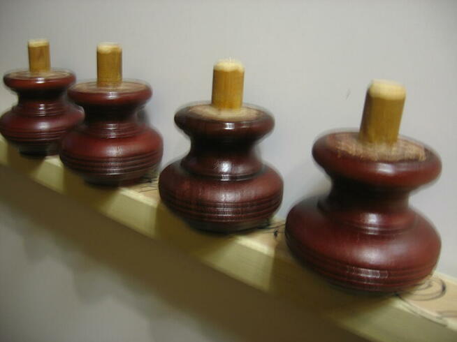 nogi drewniane do mebli lite drewno nowe.i wg.wzoru.