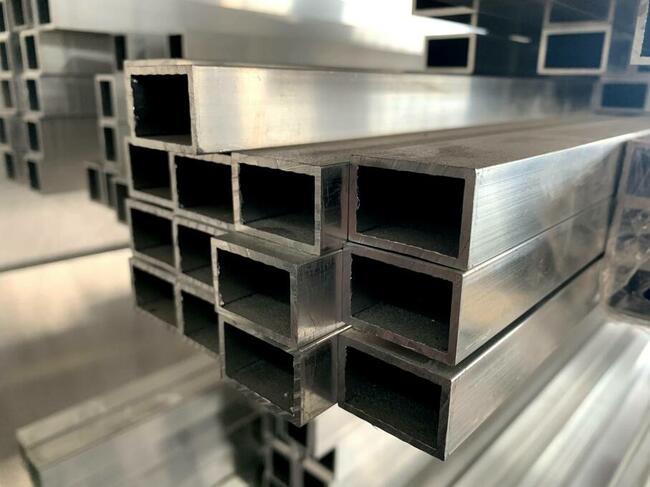 Profile ocynkowane Lakierowane proszkowo