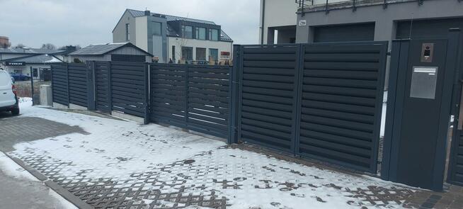 Ogrodzenie palisada nowoczesne