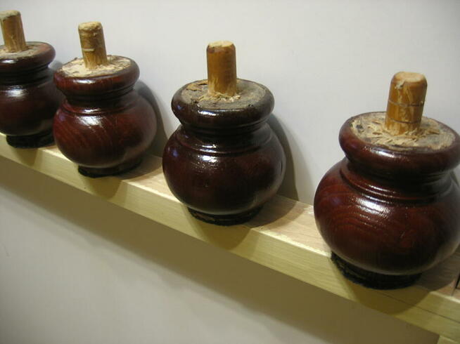 nogi drewniane do mebli lite drewno nowe.i wg.wzoru.