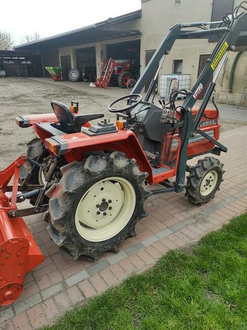 Ciągnik Yanmar 23km