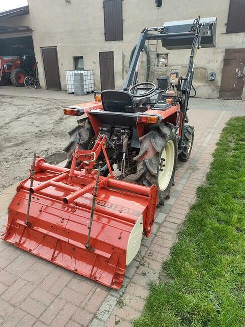 Ciągnik Yanmar 23km