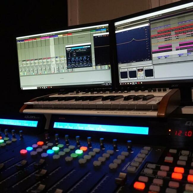 Podkłady muzyczne, aranżacje, studio nagrań ARTIXMUSIC