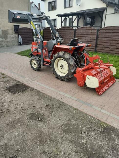 Ciągnik Yanmar 23km
