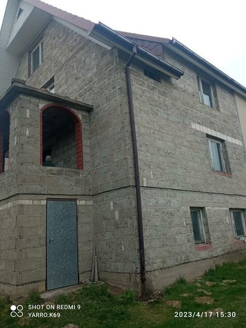 sprzedam dom (połowa bliźniaka)