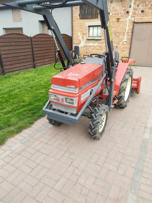 Ciągnik Yanmar 23km