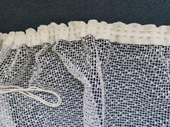 Firanka biała 240 x 400-stan bardzo dobry -NOWA CENA !