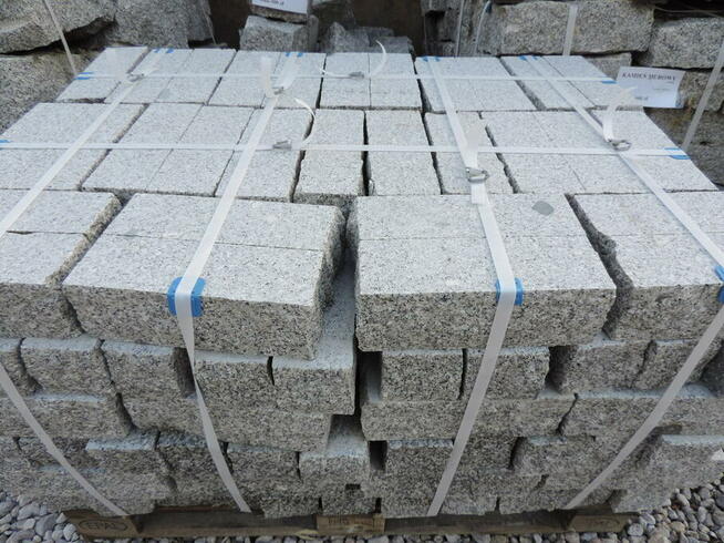 Palisada Granitowa Opornik Kamień Murowy Grys Granitowy Kora