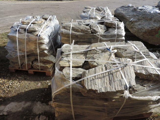 Kamień Kora Kamienna duże głazy ogrodowe kamień do ogrodu