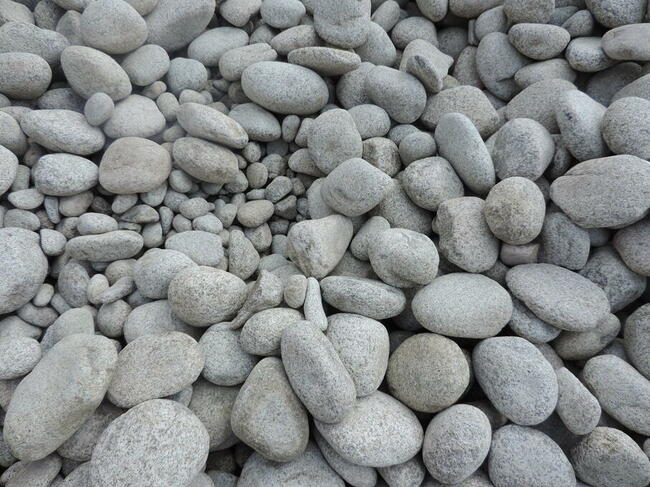 Kamień Otoczak Granitowy szary do ogrodu kamień