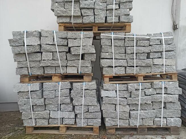 Palisada Granitowa Opornik Kamień Murowy Grys Granitowy Kora