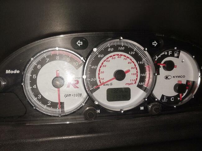 Niezawodny garażowany, ekonomiczny, skuter Kymko 500