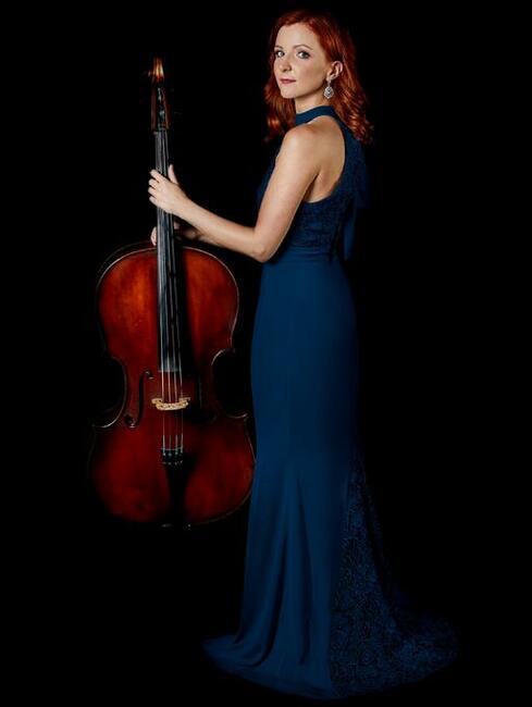 Wiolonczelistka, wiolonczela elektryczna