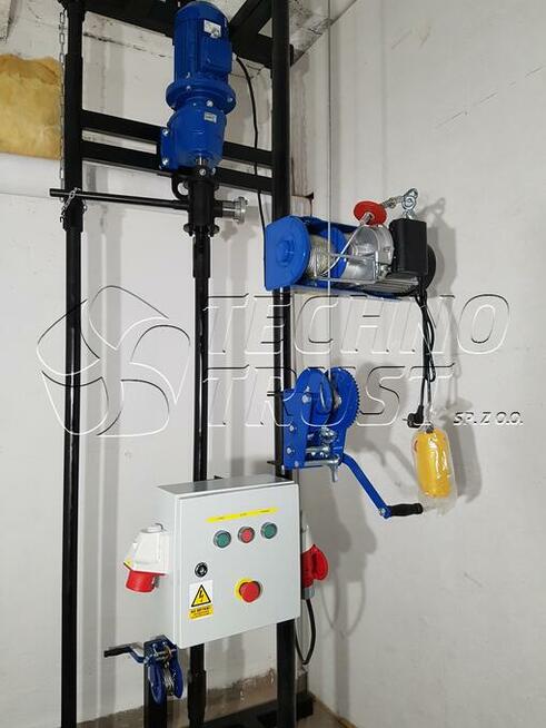 Wiertnica do studni 210 zestaw na 30,5m. Transport