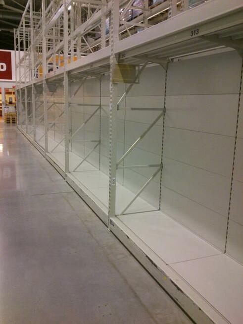 Przebudowa regałów sklepowych