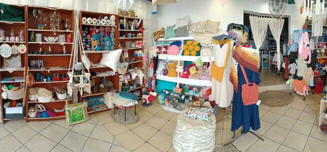 Usługi krawieckie, naprawa odzieży. Sklep z rękodziełem