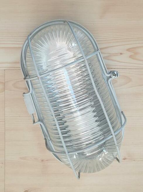 Lampa Sonlux z kloszem