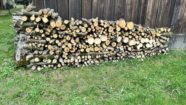 Drewno sezonowane Kominkowe/Wędzenie - JABŁOŃ 394 zł/mp