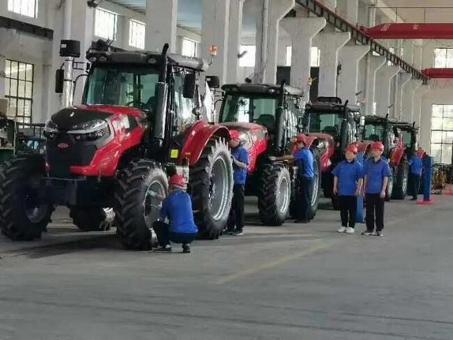 NOWY Ciągnik rolniczy 200 KM 4x4 MAXUS 2026 rok 200 tys. zł