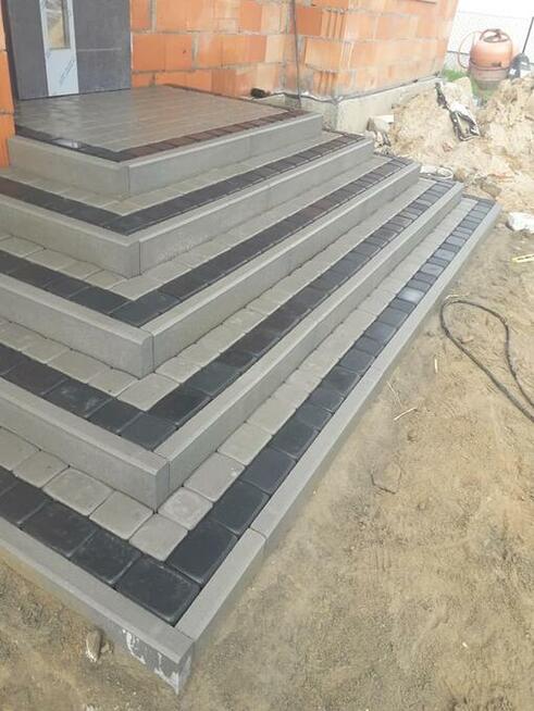 Przyjmę zlecenia na układanie kostki brukowej odwodnienia i