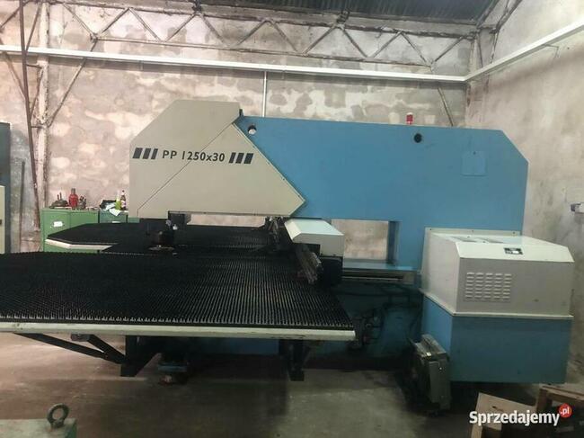 Wykrawarka Durma PP 12530 prasa rewolwerowa