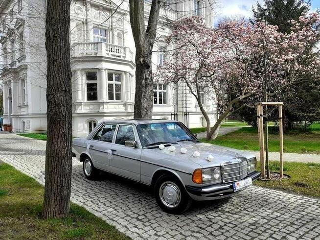 Zabytkowy Mercedes klasyk do ślubu.