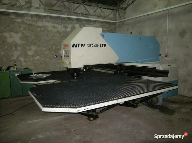 Wykrawarka Durma PP 12530 prasa rewolwerowa