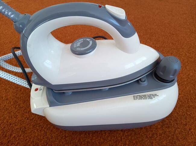 Żelazko parowe Home Pressing