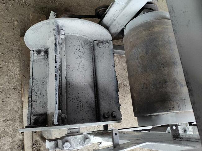 Magnes-Separator magnetyczny do metali, złomu, pyłów