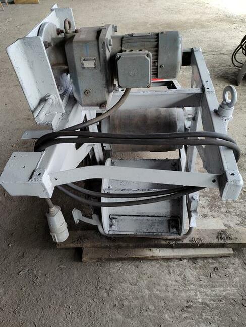 Magnes-Separator magnetyczny do metali, złomu, pyłów