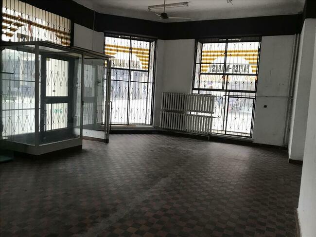 Atrakcyjna lokalizacja, duże okna wystawowe, sprzedam lokal