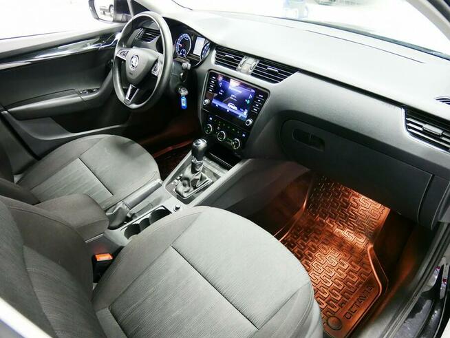 Škoda Octavia Style 2,0 / 150 KM / DSG / NAVI / FULL LED / Tempo / Salon PL / FV23%