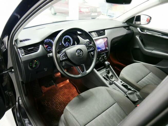 Škoda Octavia Style 2,0 / 150 KM / DSG / NAVI / FULL LED / Tempo / Salon PL / FV23%
