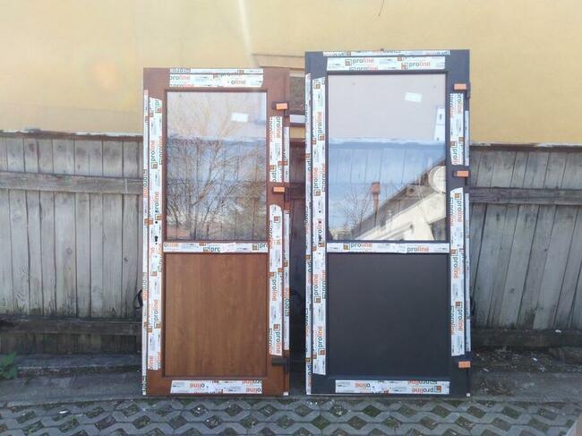 Drzwi zewnętrzne PCV 90x210