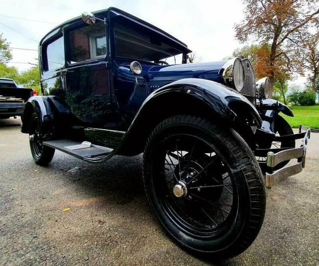 Sprzedam Forda z 1929 roku - zachowany w idealnym stanie