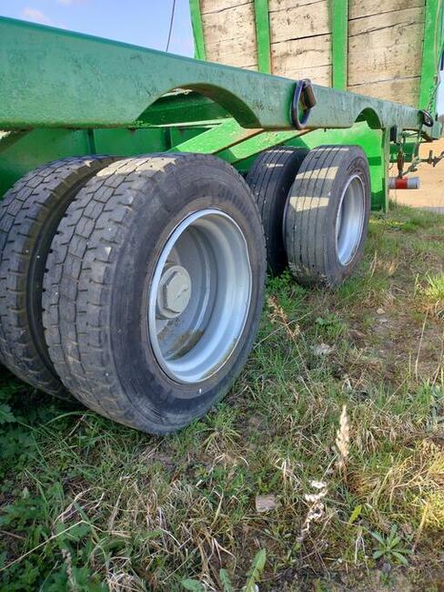 Naczepa niskopodwoziowa