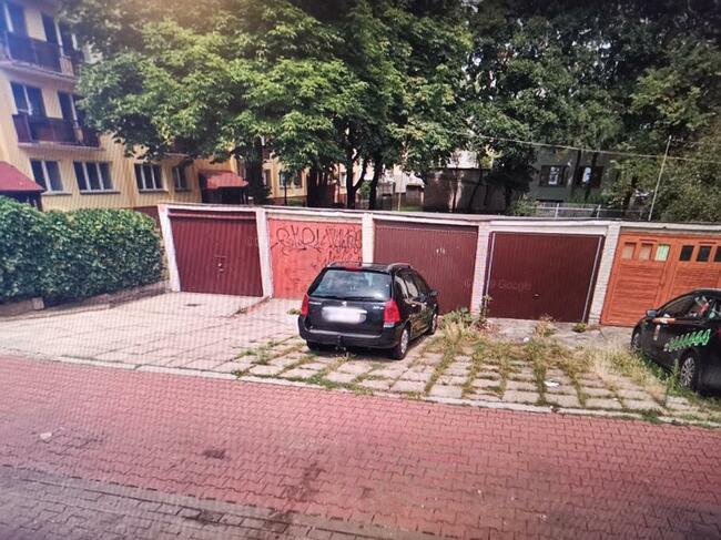 sprzedam garaz Praga Południe okolice Wiatracznej