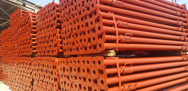 Stemple Dźwigary Blaty Sklejka Głowice Trójnogi